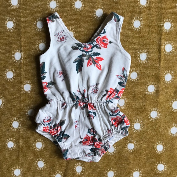 Old Navy Other - Old Navy red rose floral bubble cross back romper